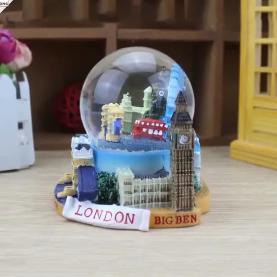 Custom Made World Famous Resin Building Statues 3D Miniature Models Notre Dame Cathedral Souvenir 